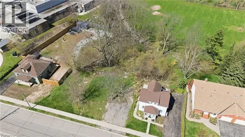 15 Robinson Street North Grimsby ON L3M 3C8