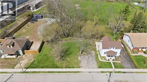 15 Robinson Street North Grimsby ON L3M 3C8