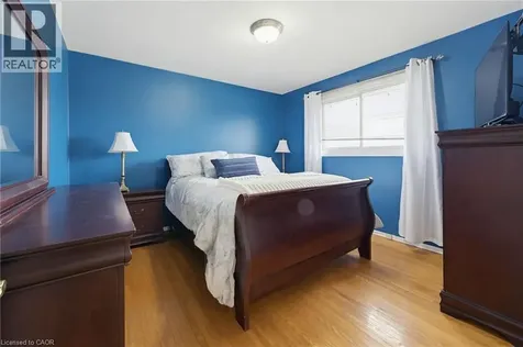 516 Mud Street East Hamilton ON L8J 3C7