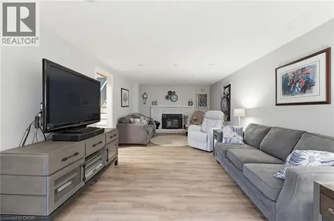 516 Mud Street East Hamilton ON L8J 3C7