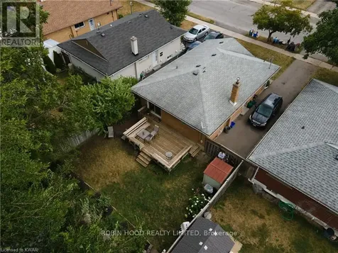 40 Winslow Drive Kitchener ON N2M 3E1