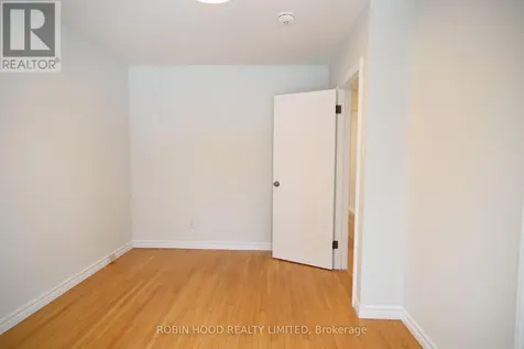 40 Winslow Drive Kitchener ON N2M 3E1