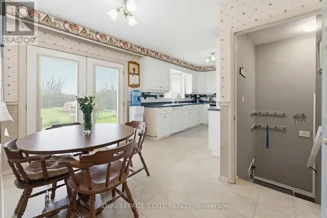516 Mud Street East Hamilton ON L8J 3C7