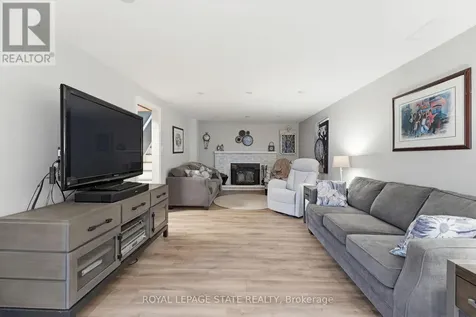 516 Mud Street East Hamilton ON L8J 3C7