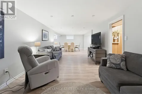 516 Mud Street East Hamilton ON L8J 3C7