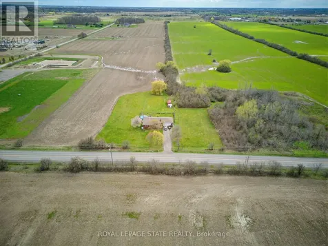 516 Mud Street East Hamilton ON L8J 3C7