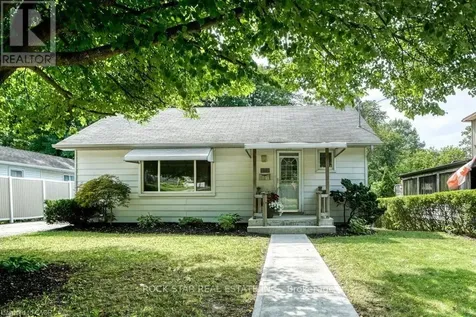 102 Kribs Street Cambridge ON N3C 3N5