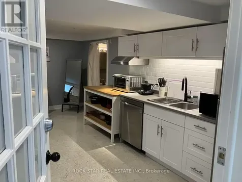 102 Kribs Street Cambridge ON N3C 3N5