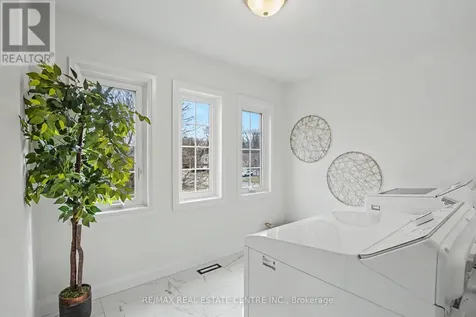 507 Grand Ridge Drive Cambridge ON N1S 4Y9