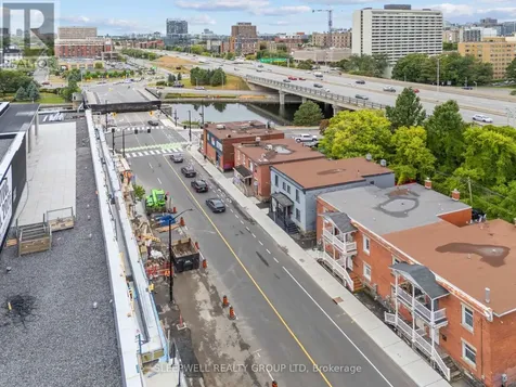 5 Hawthorne Avenue Ottawa ON K1S 0A9
