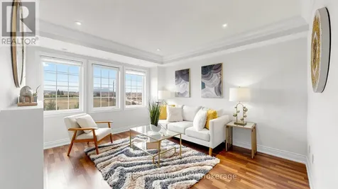 97 Zokol Drive Aurora ON L4G 0B9