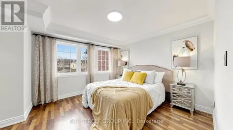 97 Zokol Drive Aurora ON L4G 0B9
