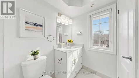 97 Zokol Drive Aurora ON L4G 0B9
