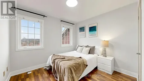 97 Zokol Drive Aurora ON L4G 0B9