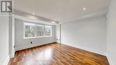 97 Zokol Drive Aurora ON L4G 0B9