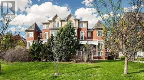 97 Zokol Drive Aurora ON L4G 0B9