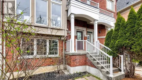 97 Zokol Drive Aurora ON L4G 0B9