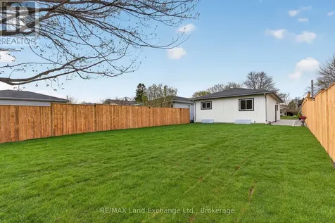 824 Andrew Malcolm Drive Kincardine ON N2Z 1M6