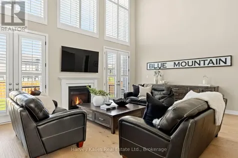 163 Springside Crescent Blue Mountains ON L9Y 5L3