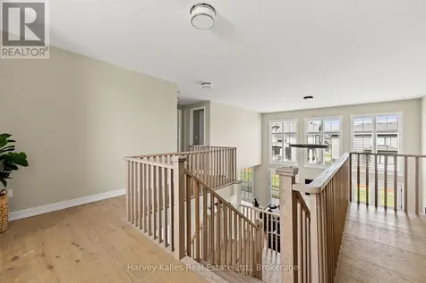 163 Springside Crescent Blue Mountains ON L9Y 5L3