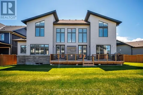163 Springside Crescent Blue Mountains ON L9Y 5L3