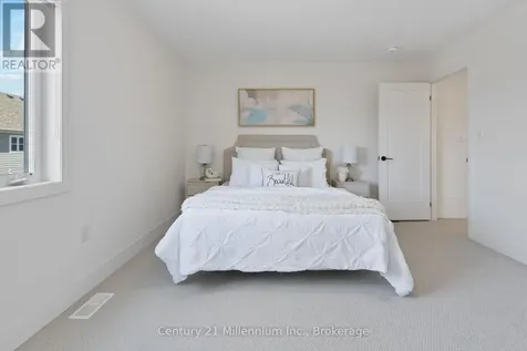 5 Dunes Drive Wasaga Beach ON L9Z 0J1