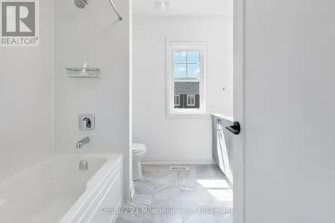 5 Dunes Drive Wasaga Beach ON L9Z 0J1