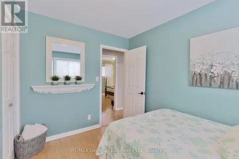 32 Bonaventure Place Penetanguishene ON L9M 1J3