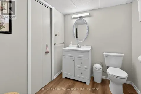 32 Bonaventure Place Penetanguishene ON L9M 1J3