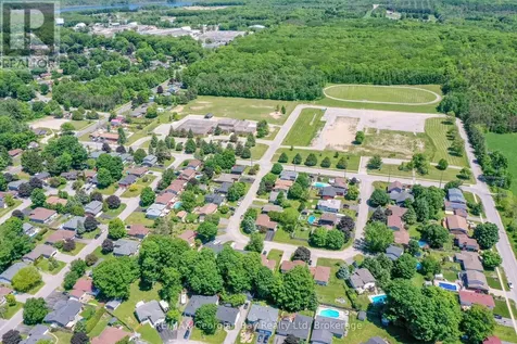 32 Bonaventure Place Penetanguishene ON L9M 1J3