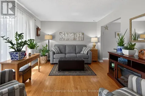 32 Bonaventure Place Penetanguishene ON L9M 1J3