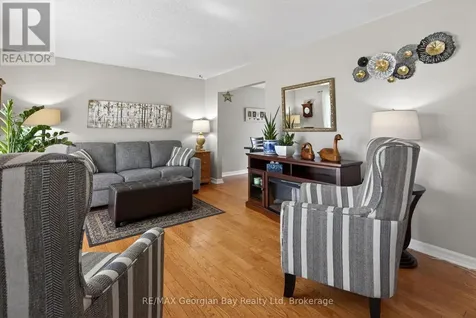 32 Bonaventure Place Penetanguishene ON L9M 1J3