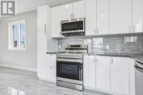 68 Vansitmart Avenue Hamilton (homeside) ON L8H 3A5
