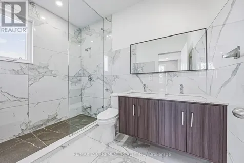 68 Vansitmart Avenue Hamilton (homeside) ON L8H 3A5