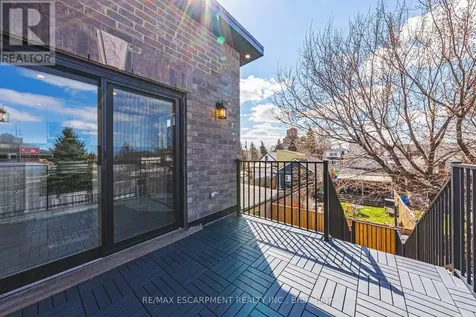 68 Vansitmart Avenue Hamilton (homeside) ON L8H 3A5