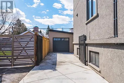 68 Vansitmart Avenue Hamilton (homeside) ON L8H 3A5