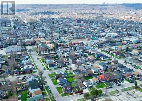 68 Vansitmart Avenue Hamilton (homeside) ON L8H 3A5