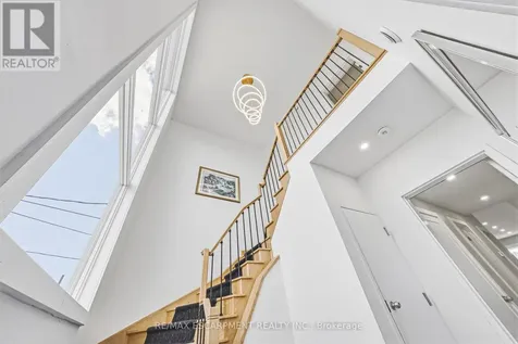 68 Vansitmart Avenue Hamilton (homeside) ON L8H 3A5