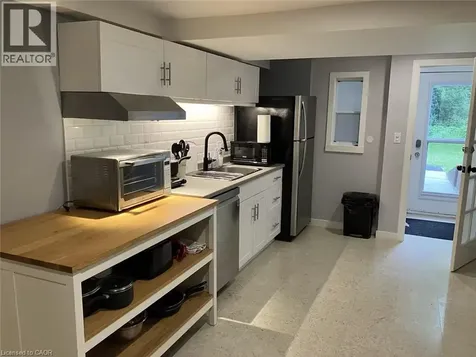 102 Kribs Street Cambridge ON N3C 3N5