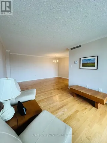 530 Laurier Avenue West Ottawa ON K1R 7T1