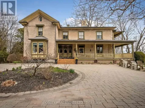 47 Pine Street South Port Hope ON L1A 3E6