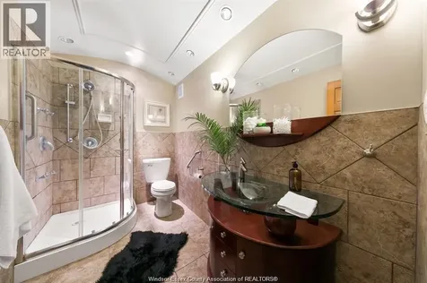 1550 Roxborough Boulevard Windsor ON N9B 3H3