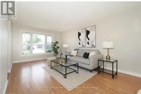 86 Overlea Crescent Kitchener ON N2M 5A9