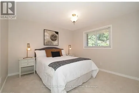 86 Overlea Crescent Kitchener ON N2M 5A9