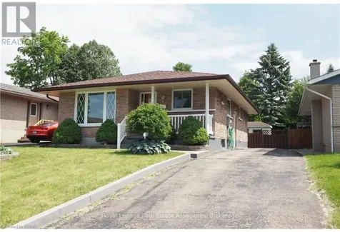 86 Overlea Crescent Kitchener ON N2M 5A9