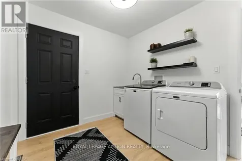 37 Barnes Avenue Brantford ON N3R 4Y9