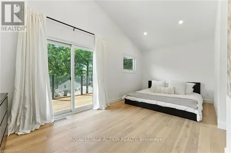37 Barnes Avenue Brantford ON N3R 4Y9