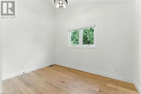 37 Barnes Avenue Brantford ON N3R 4Y9