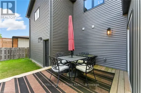 37 Barnes Avenue Brantford ON N3R 4Y9