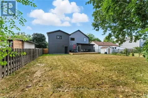 37 Barnes Avenue Brantford ON N3R 4Y9